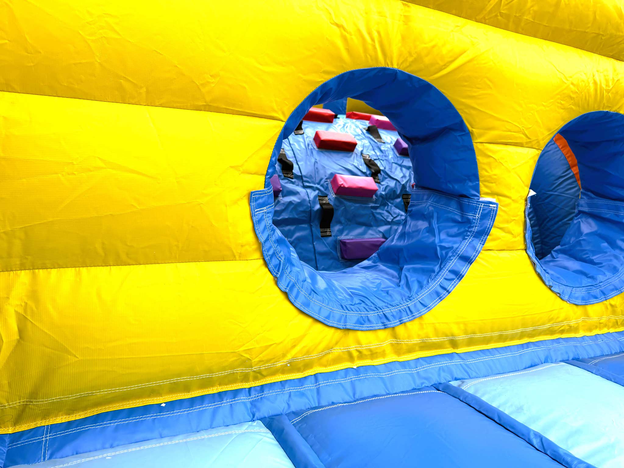 Le Parcours : Adventure Island Le Parcours : Adventure Island