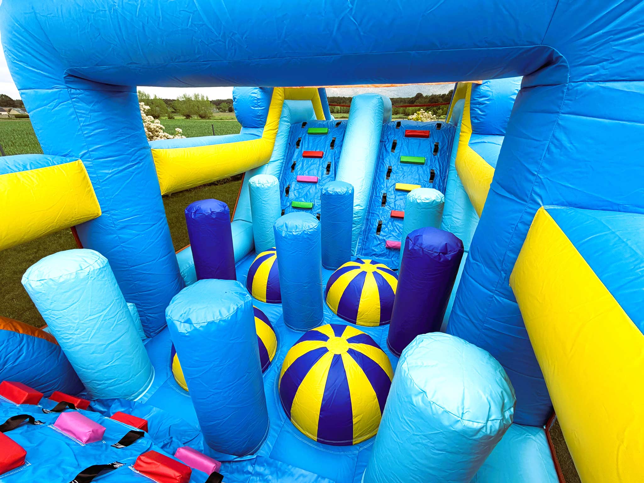 Le Parcours : Adventure Island Le Parcours : Adventure Island
